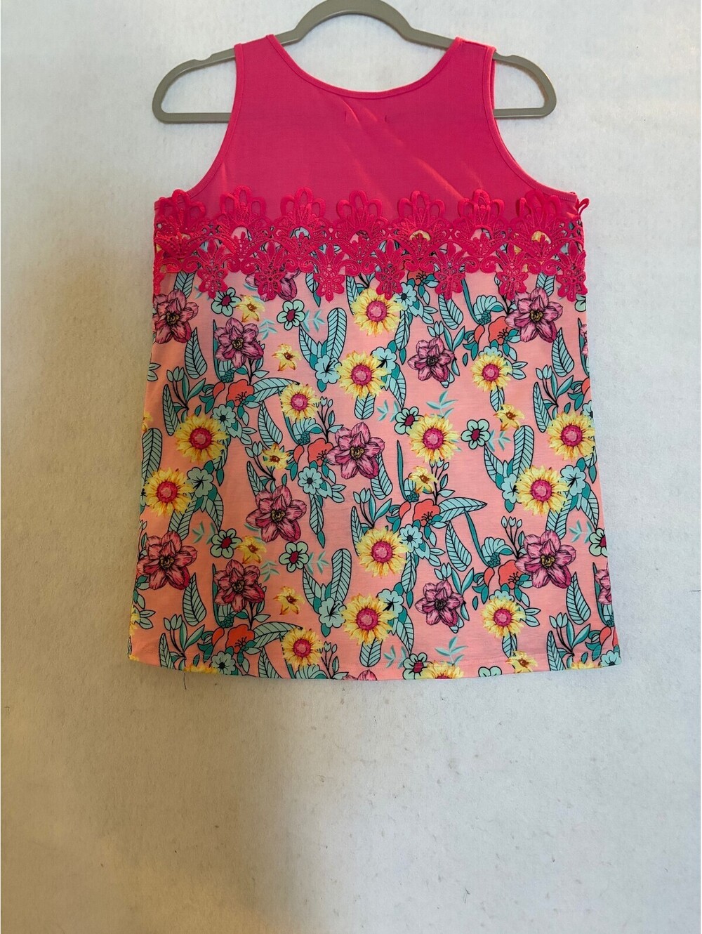 Southern Stitch Girls' Floral Sleeveless Tank Top Size small